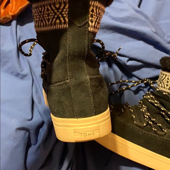 Toms booties - Picture 3 of 4
